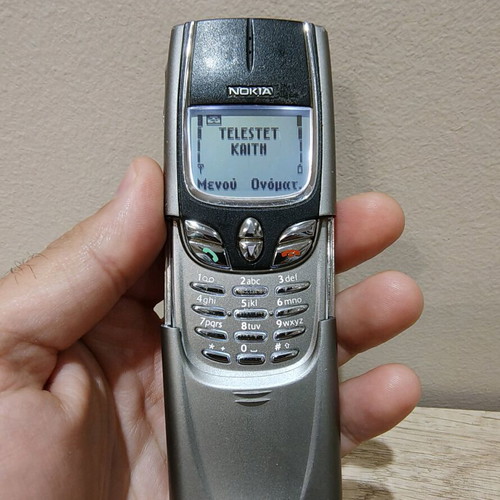Nokia 8850 used without charger and battery, missing power button