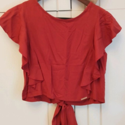 Le Vertige red set like new, skirt with pockets and top with back opening