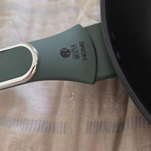 Wok pan Glow and Beauty with green handle, nonstick, new
