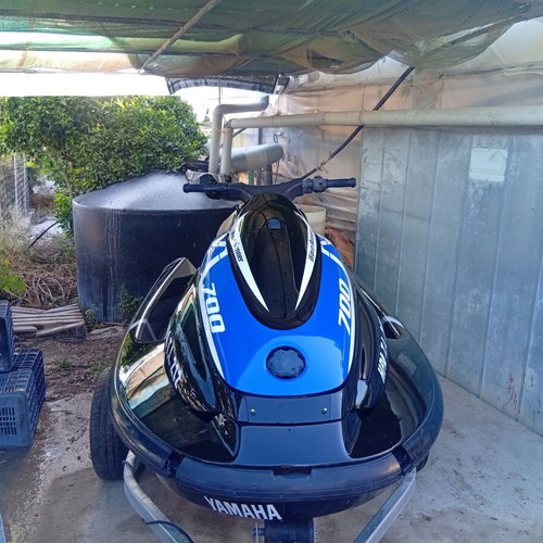 Yamaha Waverunner 80hp jet ski like new with trailer