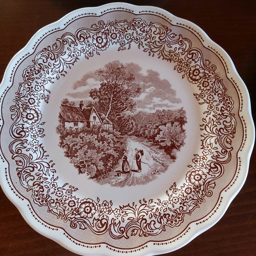 Swiss Landscape plates set with country cottage motif, new