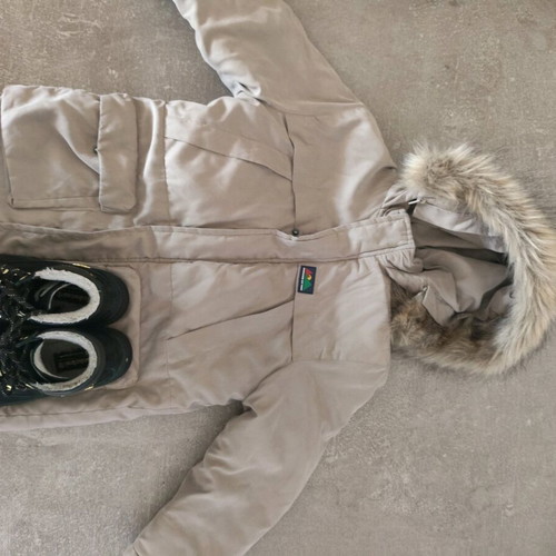 Mayoral kids jacket like new with detachable hood and gift Timberland & Champion boots