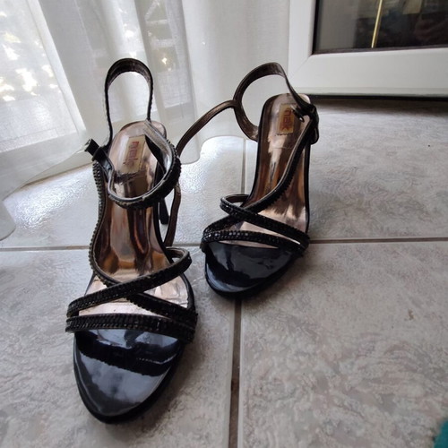 Nak Shoes black pumps size 38 like new