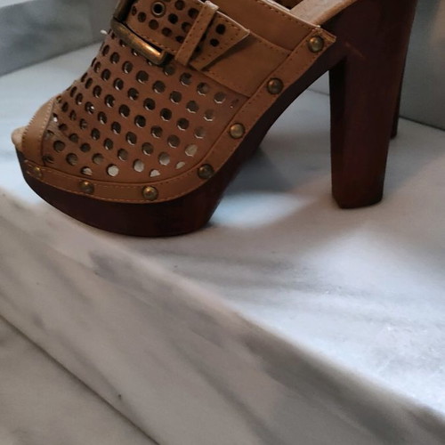 Brown sandals used, size 39, 12 cm heel