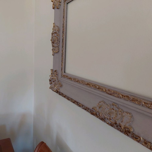 Wooden frame like new with chalk paint, large size