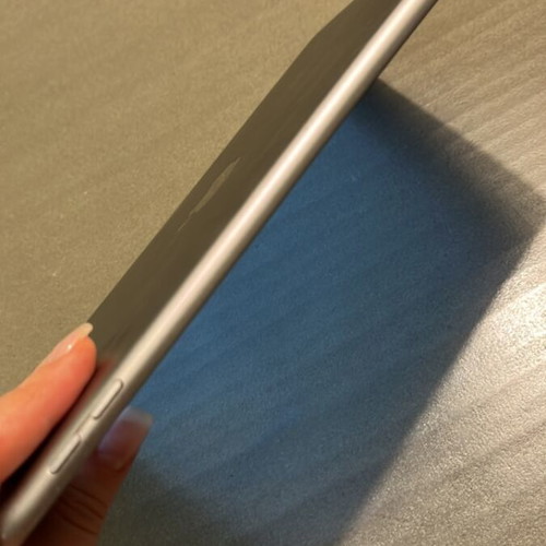 iPad 5th Generation 128GB like new
