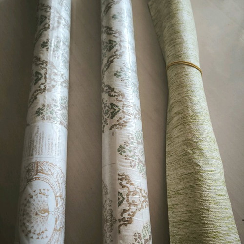 Vintage wallpaper German origin like new, floral and embossed designs