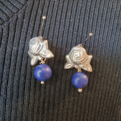 Loisir silver 925 necklace and earrings set like new, blue