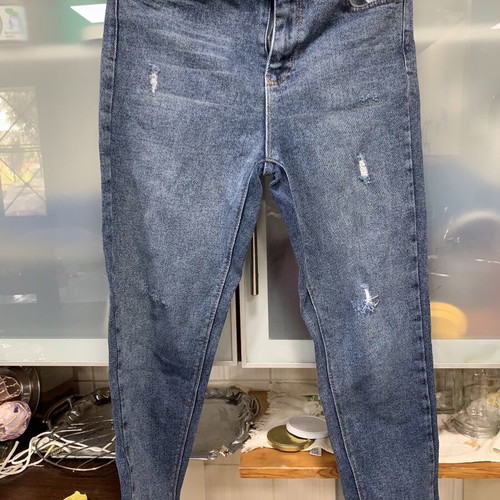Women's blue jeans like new, size 29