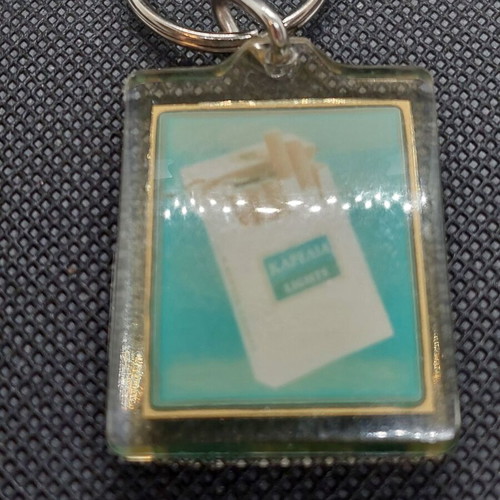 Karelia Lights promotional keychain like new, 90s decade