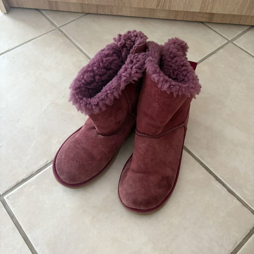 Ugg boots authentic, used, size 34