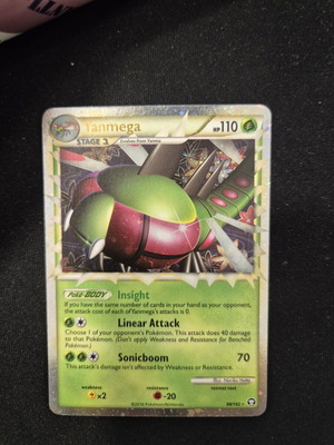 Yanmega 98 Triumphant NM- Pokemon card