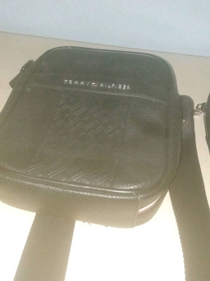 Tommy Hilfiger shoulder bag black like new