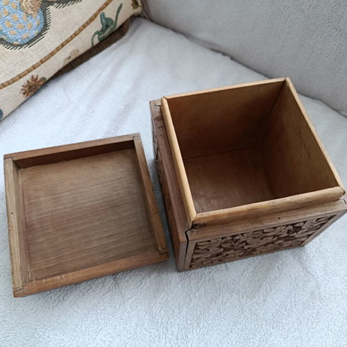 Woodcarving box used