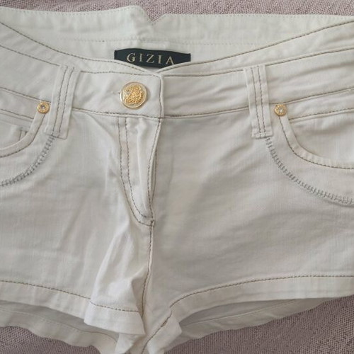White denim shorts Gizia like new, size 36 with gold details