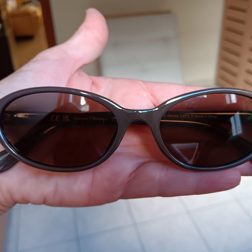 Meller sunglasses like new, brown frame