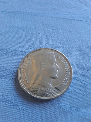 Authentic silver Latvia 5 Lati “Milda” coin used, .835 silver