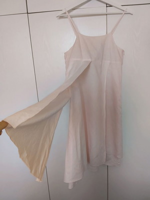 Linen pink dress with layers in small medium, like new