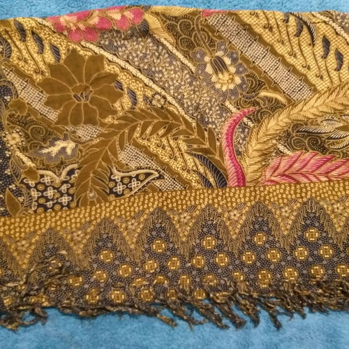 Tagalos large pareo with unique earthy pattern and fringes