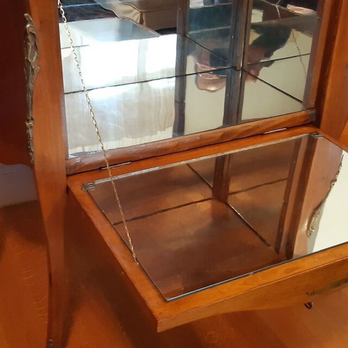 Console bar used with mirror and glass shelf