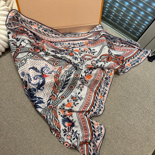 Louis Vuitton triangular scarf new with authentic box