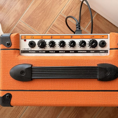 Stagg SES-30 CAR electric guitar with Orange Crush 12 amplifier