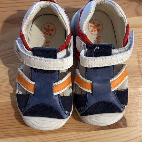 Biomechanics sandals size 20 unisex, like new