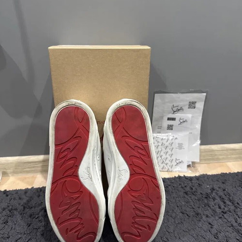 Christian Louboutin Louis Junior Spikes sneakers used, size 42, white