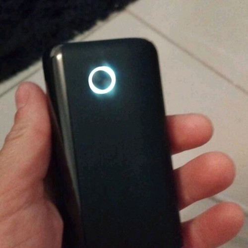 Glo electronic cigars like new, black and blue, charger included