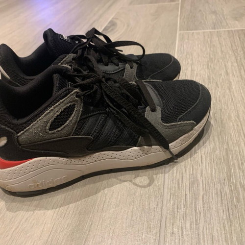 Adidas Crazychaos EF1053 athletic shoes size 38 like new, black