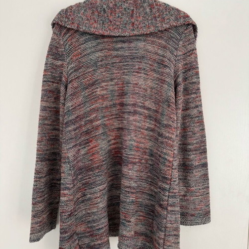 Figaro knitted cardigan like new, multicolor