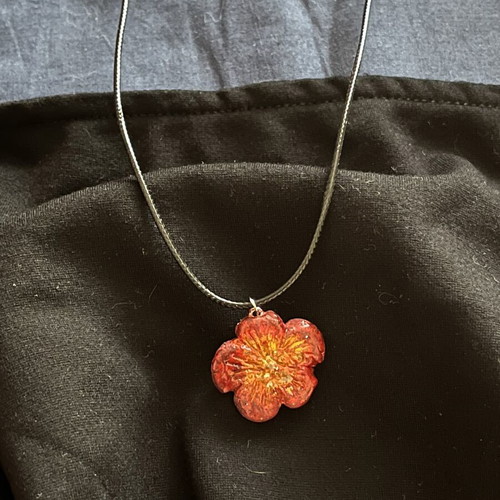 Red flower necklace, handmade from scratch