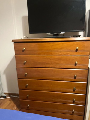 Chest of drawers like new, height 108cm, width 88cm
