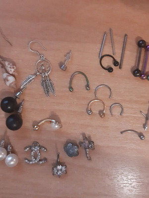 Earrings used, various colors for ears and belly