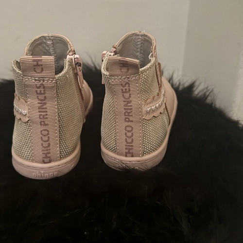 Chicco baby boots size 21 used, pink