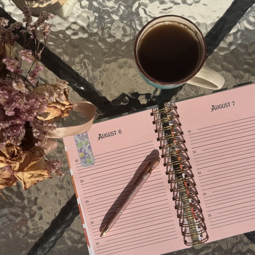 Paperwonder 5 Year Diary new with pen and magnetic bookmark