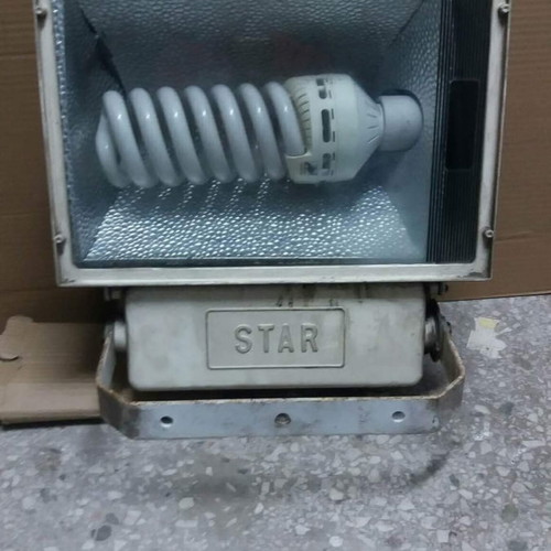 Projector used 40x40 cm