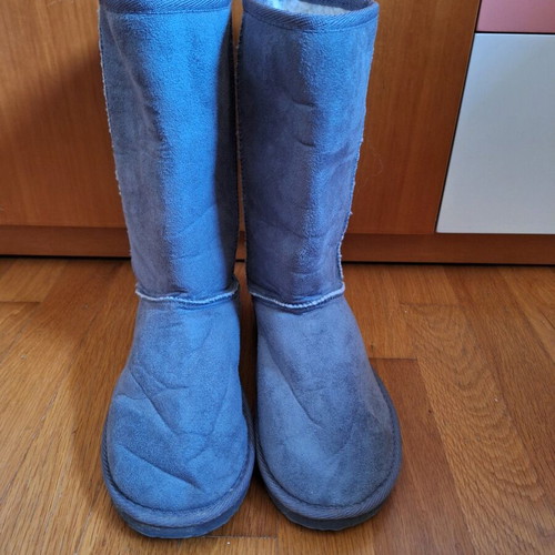 Gray boots like new, size 38.5 with soft lining
