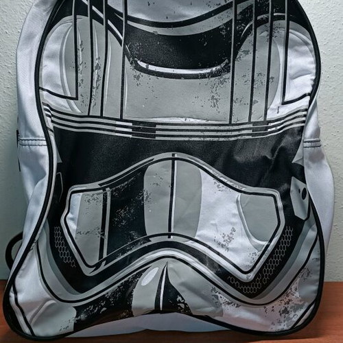 Star Wars backpack like new 40x35