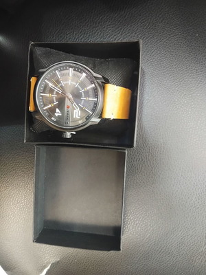 Curren wristwatch men's new with battery