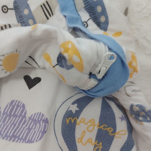 Winter sleeping bag with feet, size 18-36, detachable sleeves