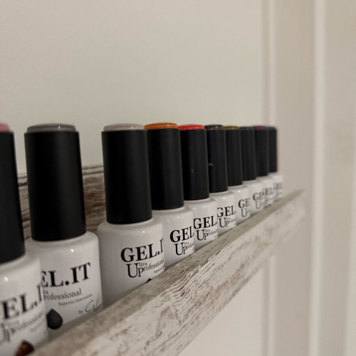 Gel It Up Semi-Permanent Nail Polishes like new