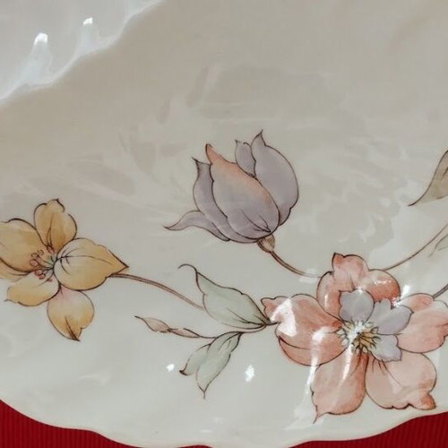 Ceramic three-section serving plate new with floral design