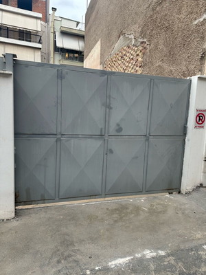 Sliding garage door 2x3 galvanized painted in excellent condition