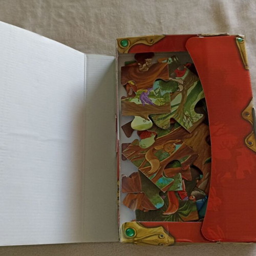 Red Riding Hood puzzle used, 20 pieces, age 3+, Desyllas