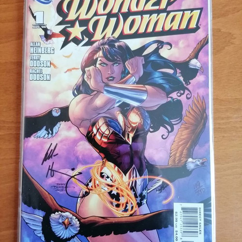 Wonder Woman vol.3 (2006-2010) #1 signed, like new