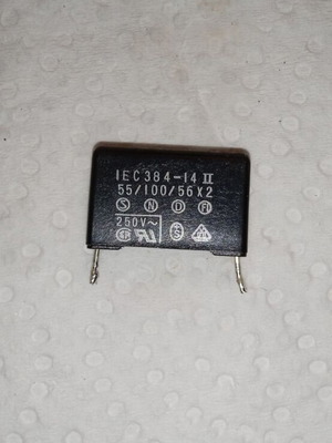Metal film capacitor 0.068μF 275V RE683 like new