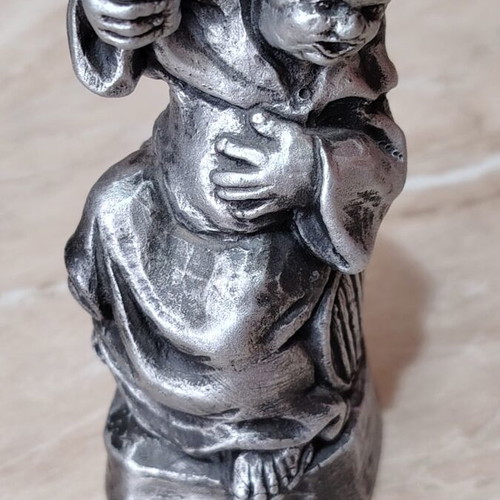Decorative statuette like new, silver pewter oxidized, 10cm