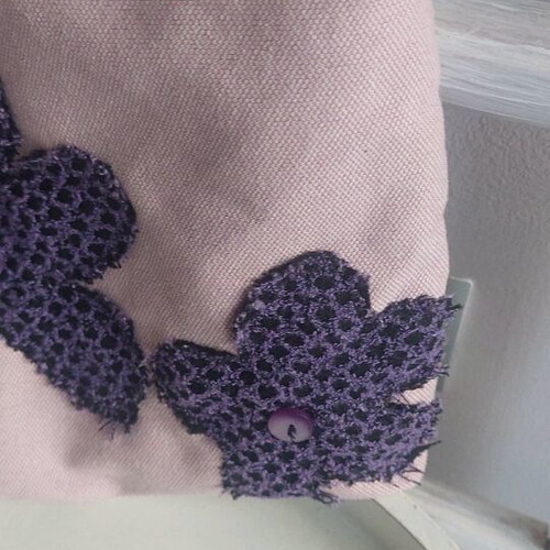 Boho crossbody shoulder bag like new with fabric flowers