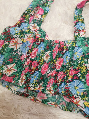 Pink Woman crop top size S like new, multicolor